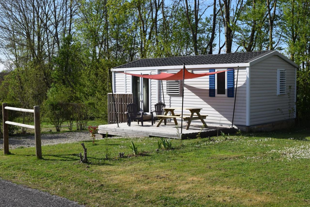 Camping La Croix Badeau Soulaines-Dhuys Exterior photo